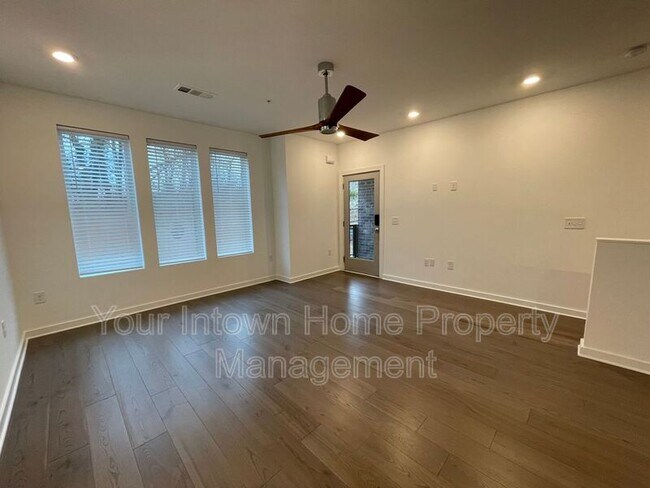 Photo - 407 Pratt Dr SE Unit #1105