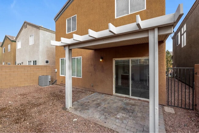 Building Photo - 6734 Bravura Ct