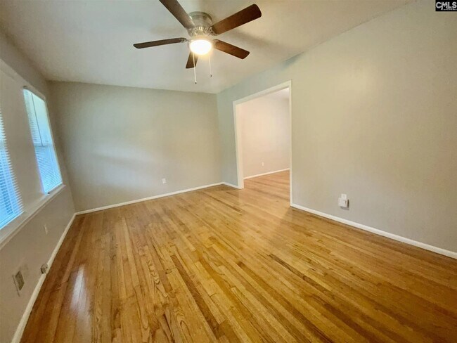 Photo - 101 Woodcrest Dr