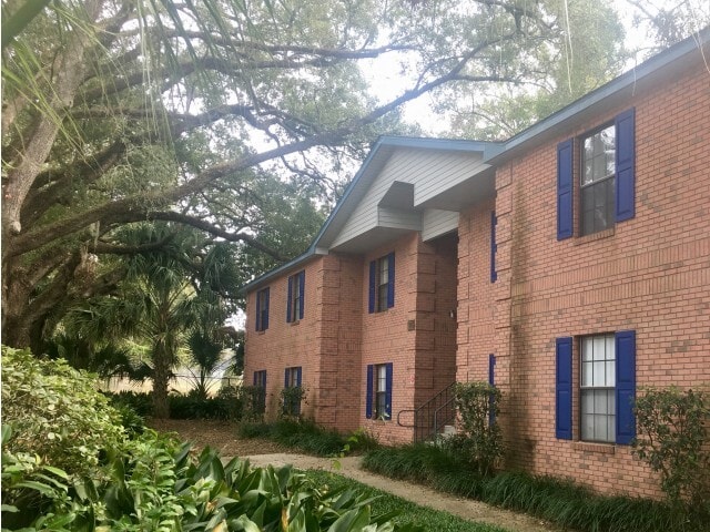 Bradford Oaks