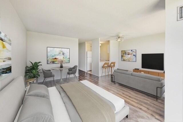 Photo - 4343 N Clarendon Ave Unit 718