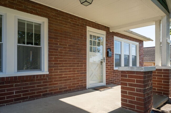 1117 Fairview Ave