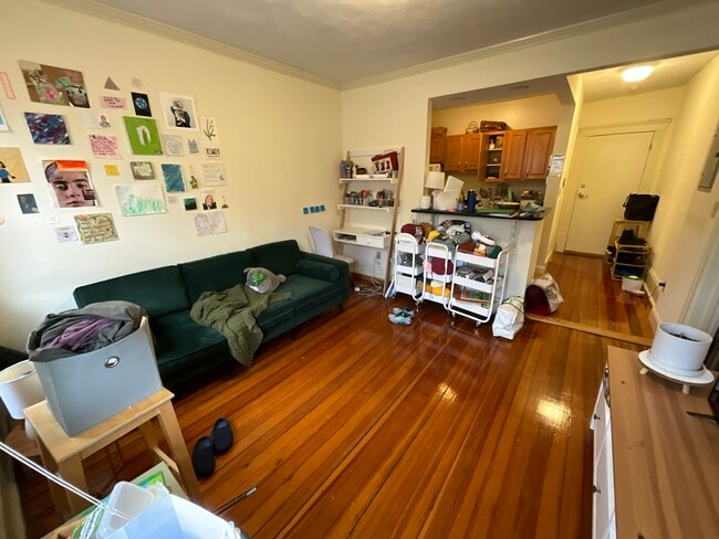 Building Photo - 51 Queensberry St Unit 51-2 Rental