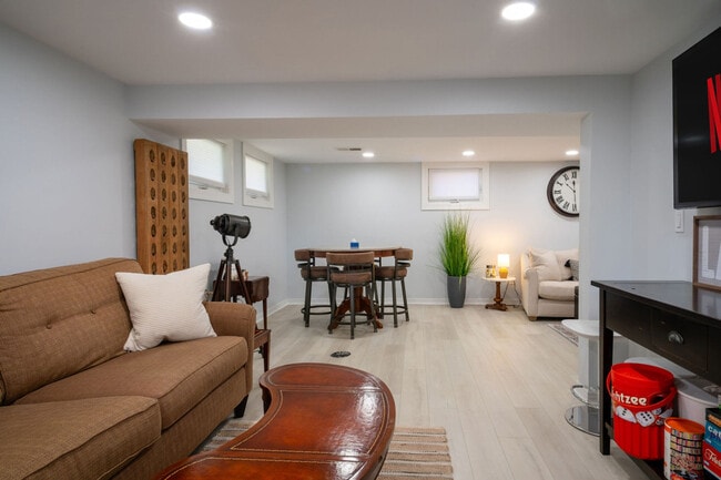 Photo - 525 Circle Dr Unit ID1374784P