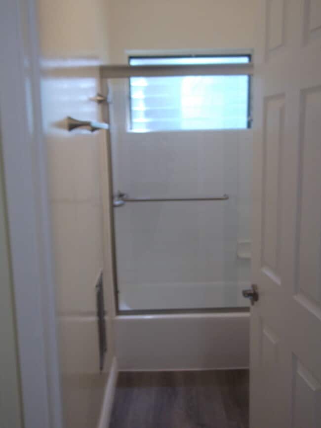 Bathroom - Park Seville Unit 3