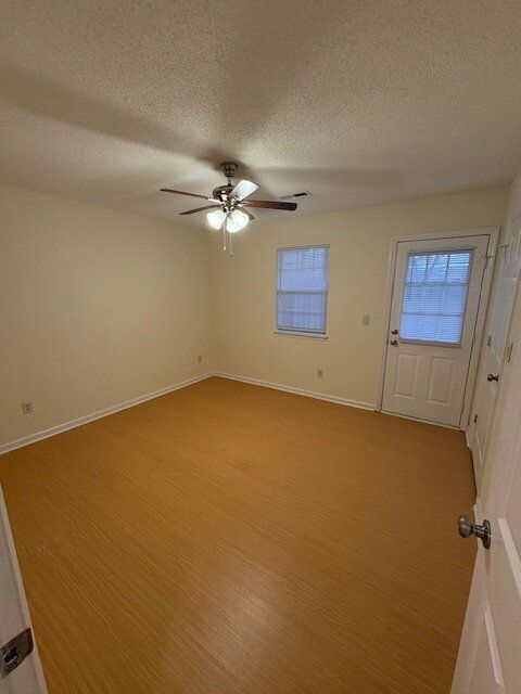 Photo - 2004 Tower Pl Unit A