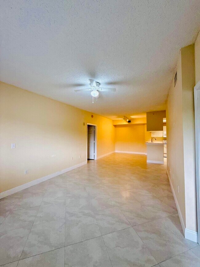 Photo - 2917 Tuscany Ct Unit 204