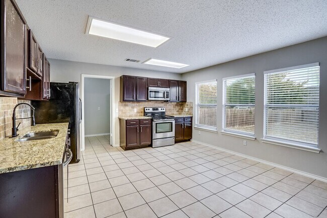 Photo - 1001 Howell Terrace Pl