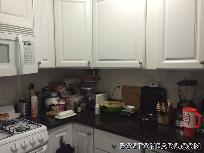 Photo - 64 Hemenway St Unit 17