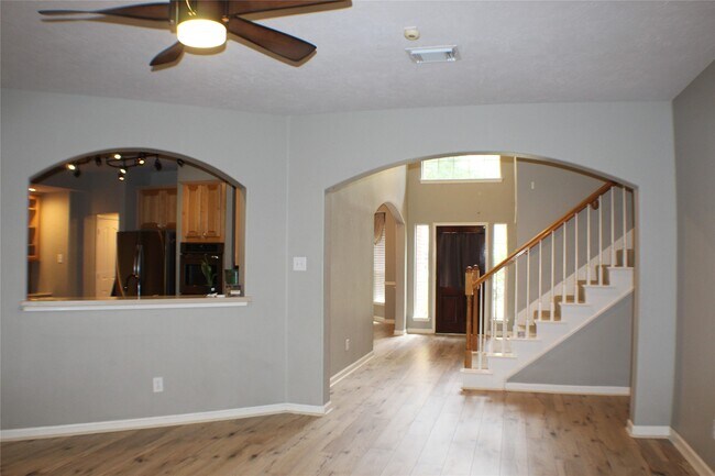 Photo - 1718 Heddon Falls Dr