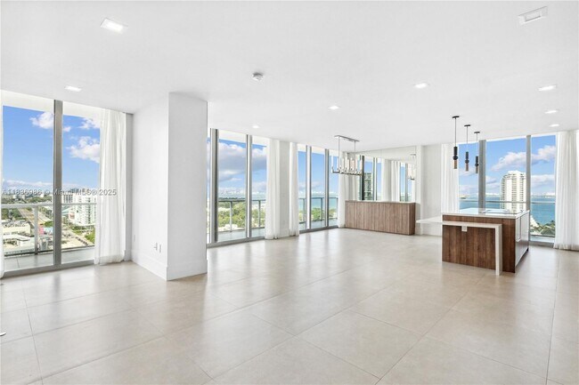 Photo - 3470 E Coast Ave Unidad H1701 Rental