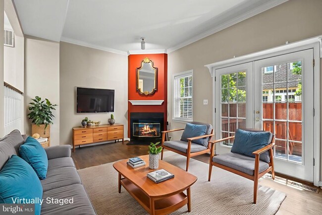 Photo - 804 Gibbon St Townhome