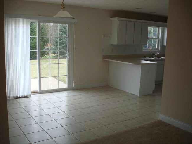 Photo - 1073 W Cook Rd