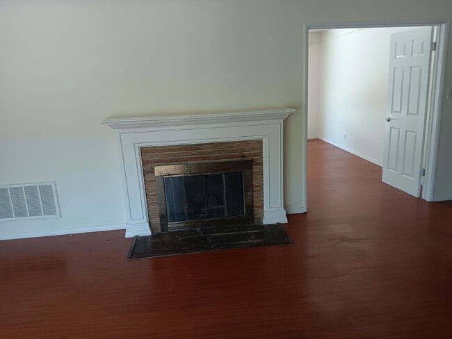 Photo - 7318 W 88th St