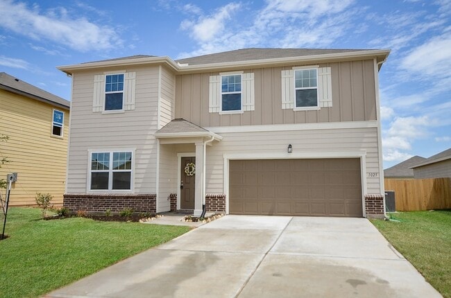 Photo - 1025 Long Bay Ct