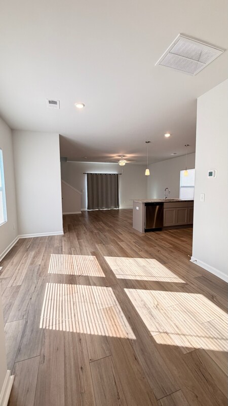 Photo - 1428 Donhill Dr