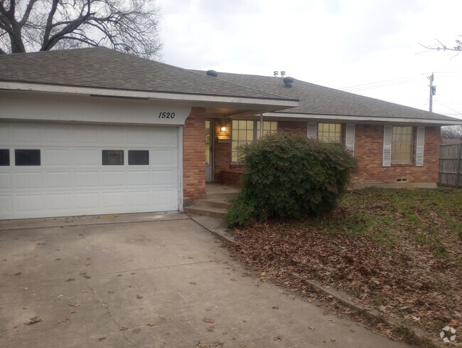 Building Photo - 1520 Meandering Way Rental