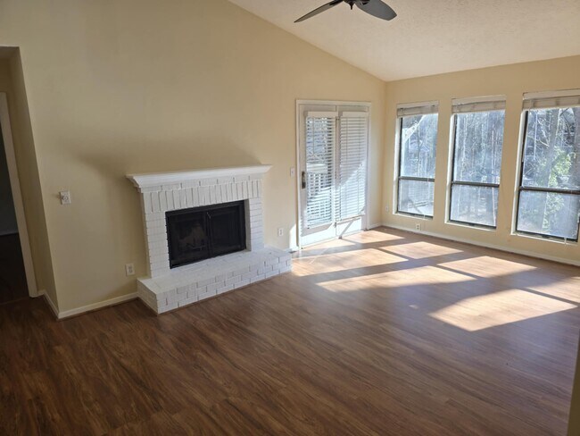 Photo - 329 Warm Springs Cir Unit 329 Warm Springs