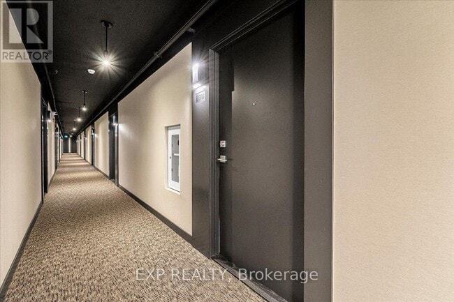 Photo - 5240 Dundas St Unit B318