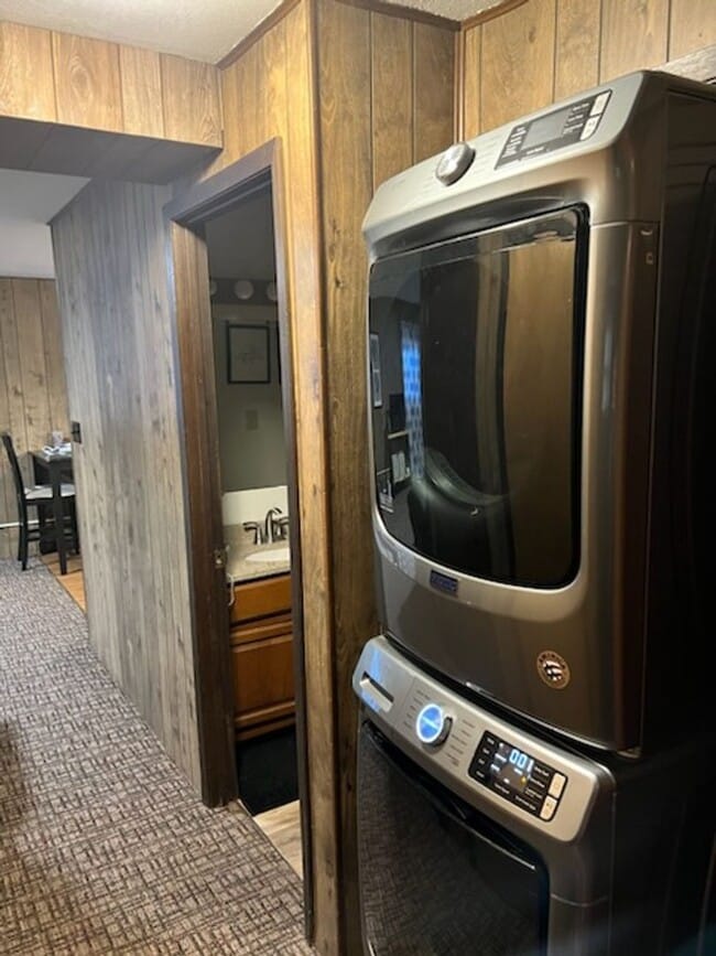 Photo - 7917-19 University Unit 7917 University Ave.