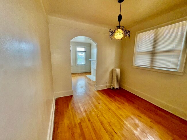 Photo - 2681 Pasadena St