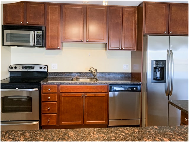 Photo - 9601 Golf Rd Unit 401