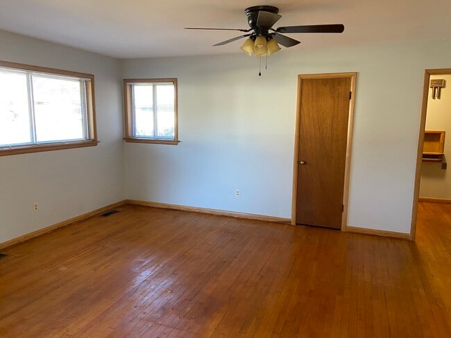 Photo - 312 Tullahoma Dr