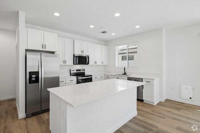 2BR, 2BA - 1,110SF - Kitchen