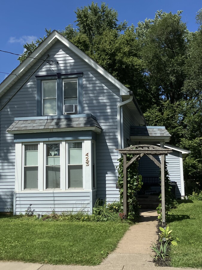 Photo - 423 Orange St