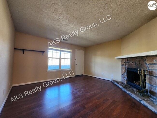 Photo - 1108 Chapel Creek Dr