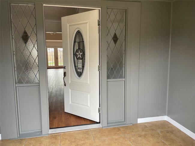 Photo - 10930 Bob White Dr