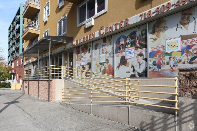 Photo - 2955 Brighton 4th St