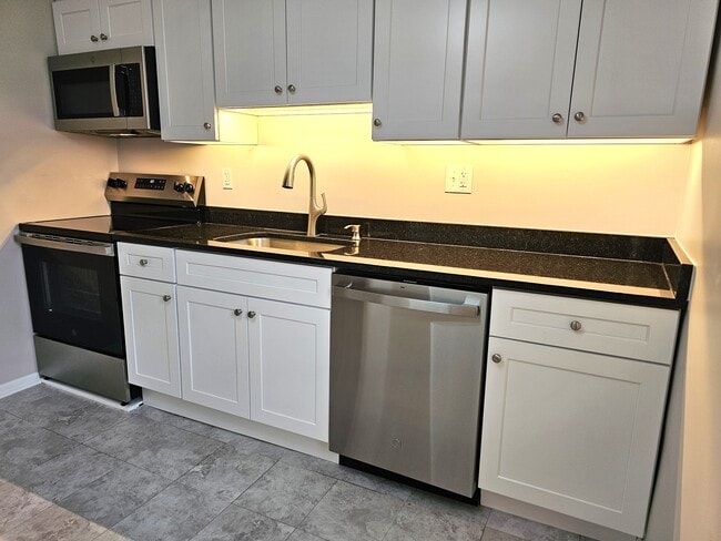 Photo - 396 W Clements Bridge Rd Unidad Two