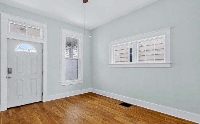 Photo - 1126 Milton St Unit 1