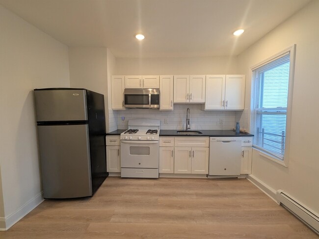 Building Photo - 12 Pollock Ave