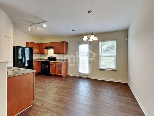 Photo - 4109 Lady Slipper Ln