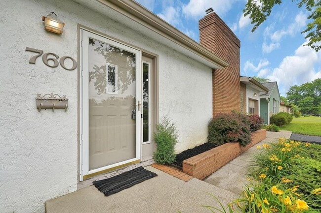 Photo - 760 Drummond Ct