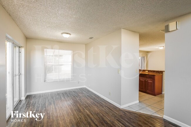 Photo - 3085 Lighthouse Pl