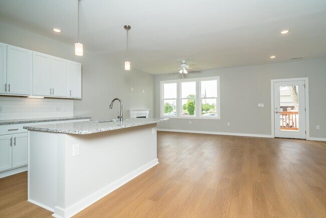 Photo - 1576 Port Hills Dr