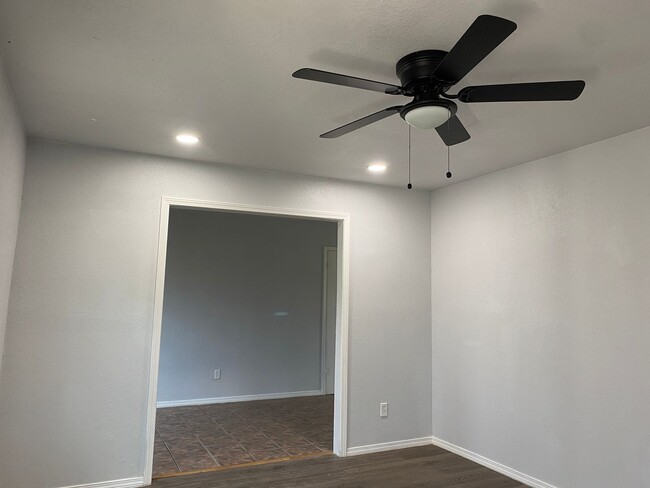 Photo - 3 Bedroom 1 Bath Home