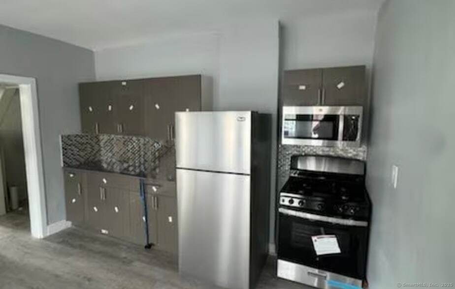 Photo - 657 Maple St Unit 3