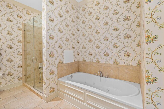 Photo - 459 Fenton Pl