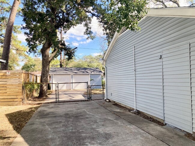 Photo - 10124 Homestead Rd