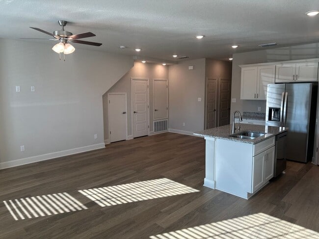 7166 Magnolia Pass Unidad 101