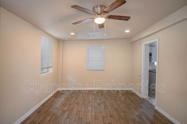 Photo - 745 E Mulberry Ave