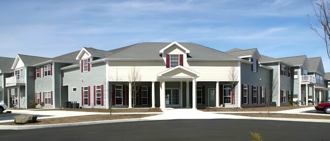 Photo - Brooke Pointe