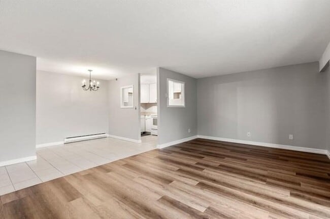 Building Photo - 47 Mystic St Unit 3A