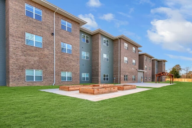 Hickory Trails Apartments