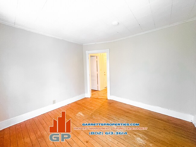 Photo - 2 Harrington Ave Unidad 3