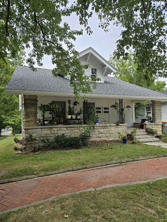 Building Photo - 610 S Washington St Unit A